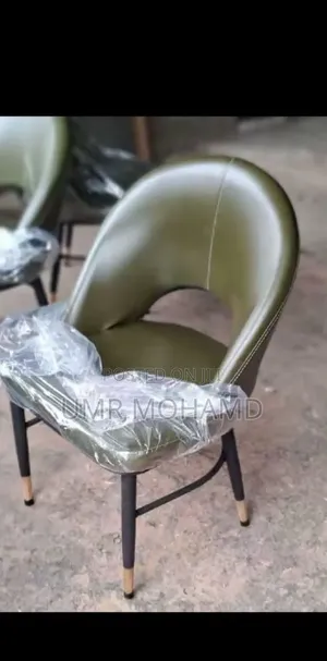 Cafe Chair Leazer
