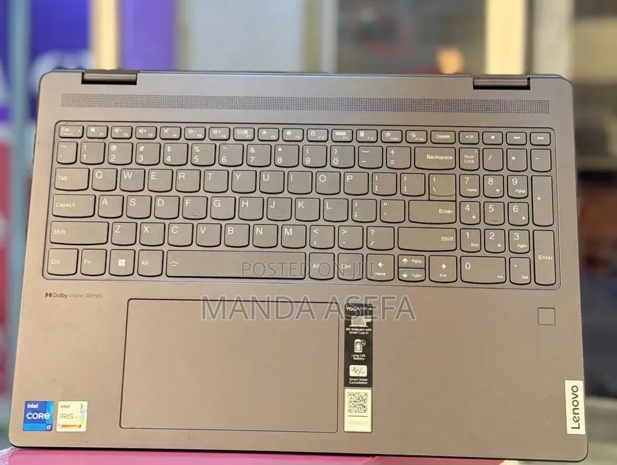 New Laptop Lenovo Yoga 7i 16GB Intel Core i7 SSD 512GB