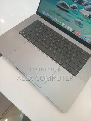 New Laptop Apple MacBook Pro 2021 M1 32GB Apple M1 Pro SSD 512GB