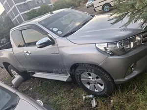 Toyota Hilux 2017 Silver