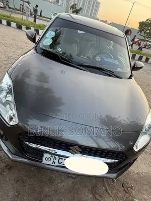 Suzuki Swift 2022 Gray