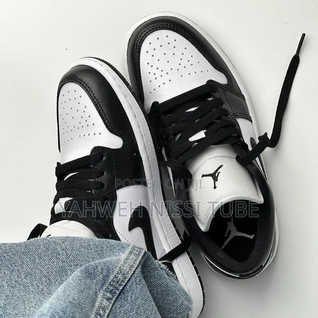 Nike Air Jordan 1 Low "Panda" Black /White