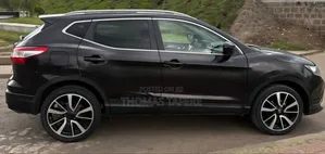 Nissan Qashqai 2017 Black