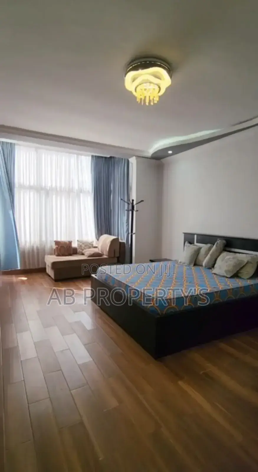 Furnished 3bdrm Apartment in ሰሚት ካንብሪጅ, Yeka for sale
