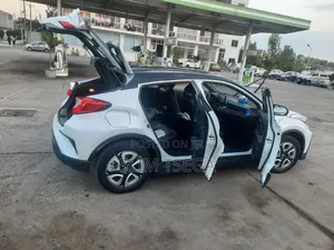 Rental Car Toyota CHR (Ev)
