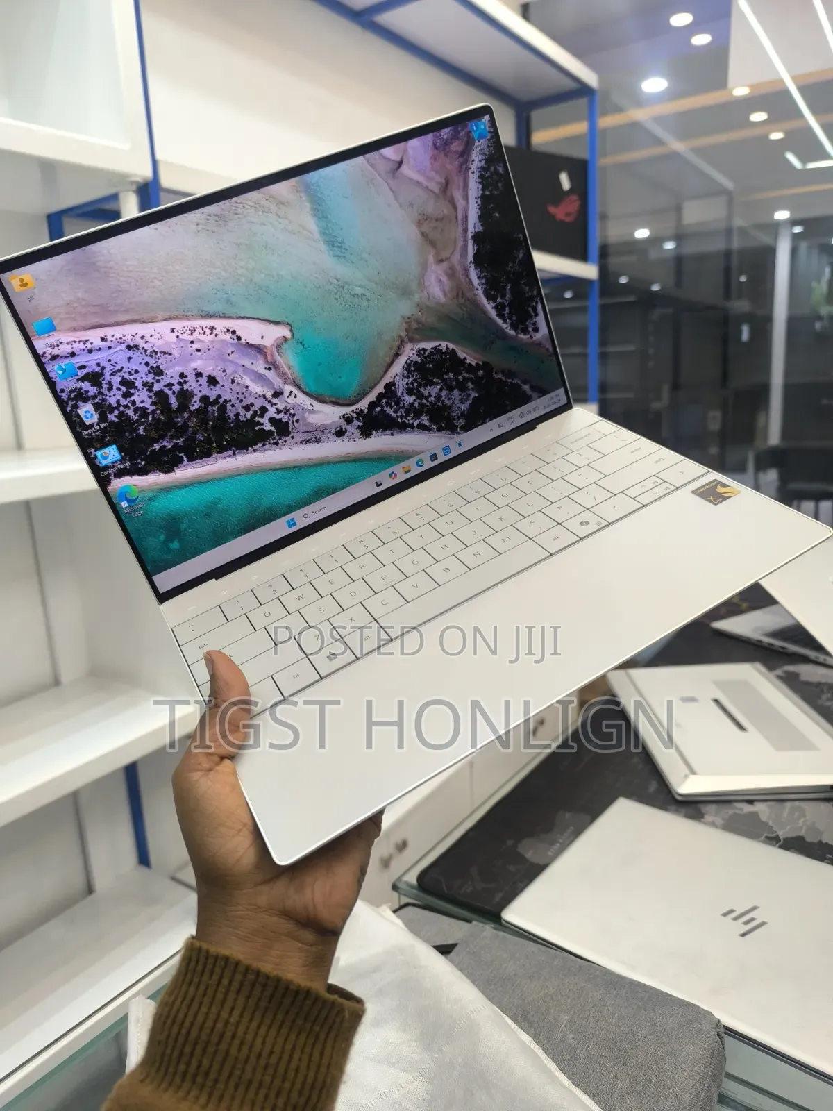 New Laptop Dell XPS 13 16GB Intel Core Ultra 7 SSD 512GB