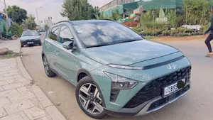 Hyundai Bayon 2021 Green