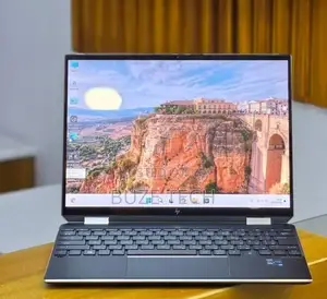 New Laptop HP Spectre X360 16GB Intel Core i7 SSD 1T
