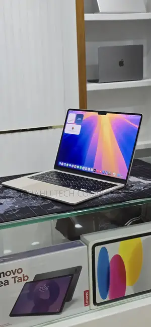 New Laptop Apple MacBook Air 2022 M2 16GB Apple M2 SSD 256GB