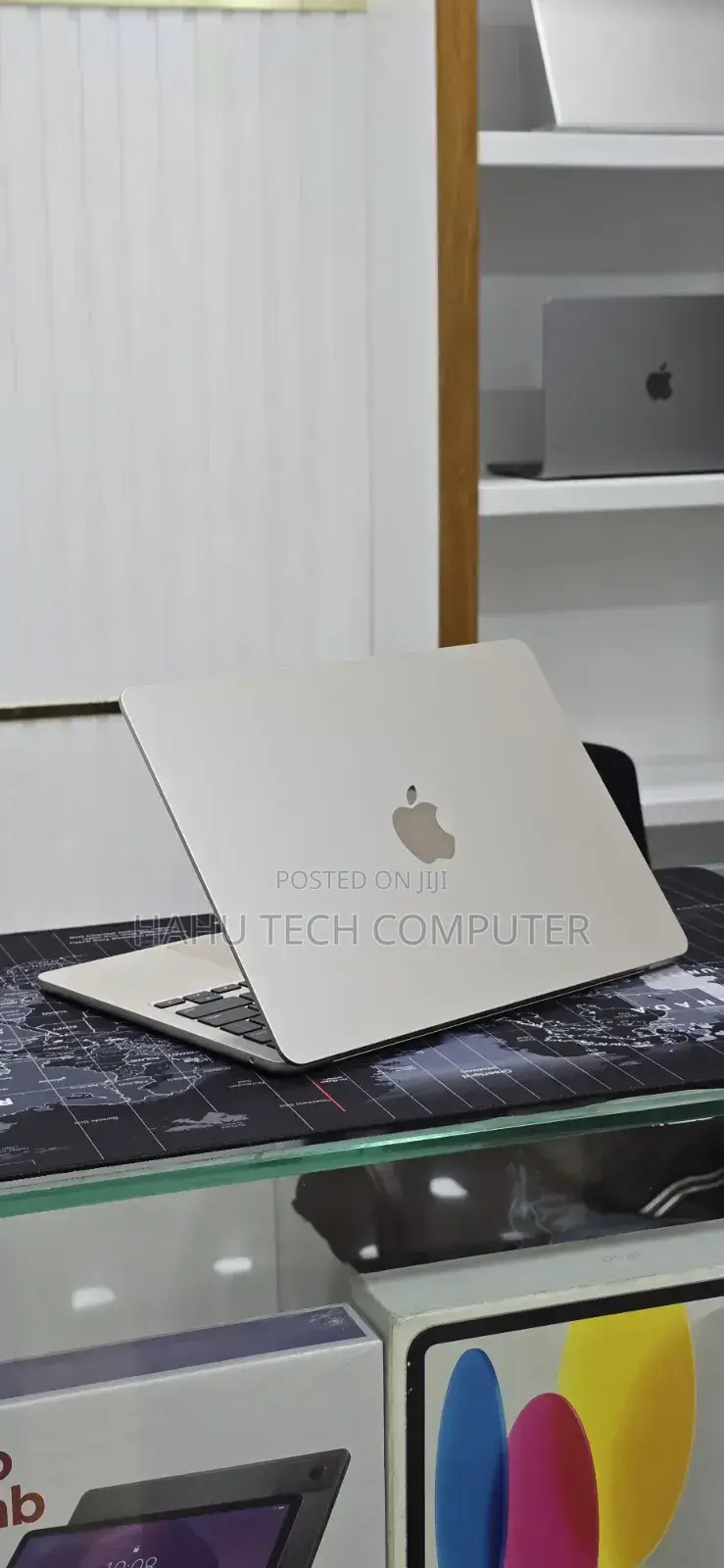 New Laptop Apple MacBook Air 2022 M2 16GB Apple M2 SSD 256GB