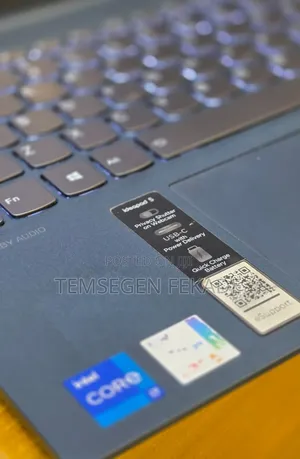 New Laptop Lenovo IdeaPad 520 12GB Intel Core i7 SSD 512GB