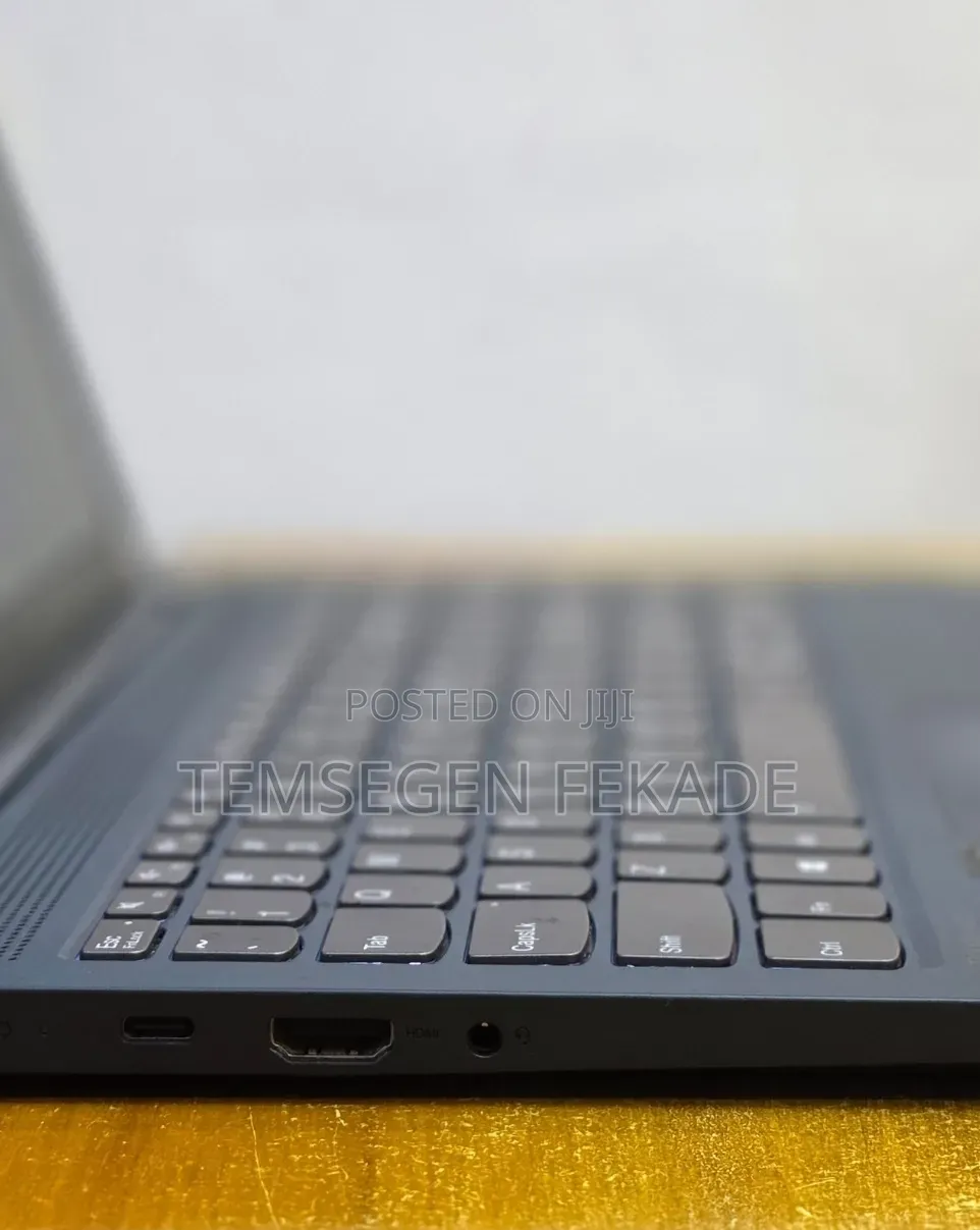 New Laptop Lenovo IdeaPad 520 12GB Intel Core i7 SSD 512GB
