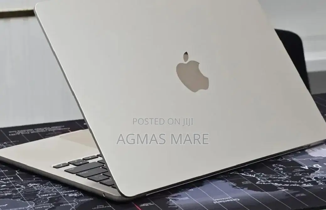 New Laptop Apple MacBook Air 2022 M2 16GB Apple M2 SSD 256GB