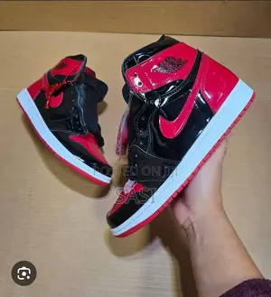 Jordan 1 Famili