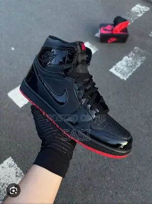 Jordan 1 Famili
