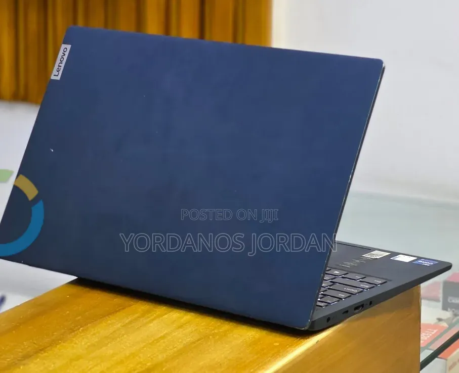 New Laptop Lenovo IdeaPad 520 12GB Intel Core i7 SSD 512GB