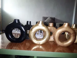 Circle Vase