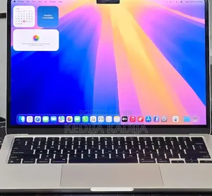 New Laptop Apple MacBook Air 2022 M2 16GB Apple M2 SSD 256GB