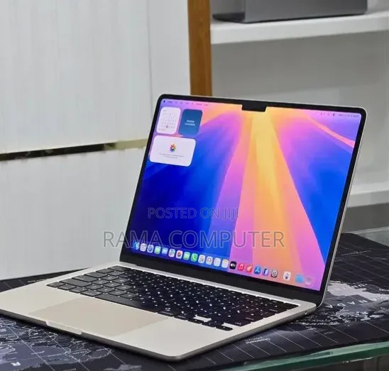 New Laptop Apple MacBook Air 2022 M2 16GB Intel Core M2 SSD 256GB
