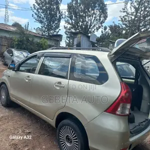 Toyota Avanza 2014