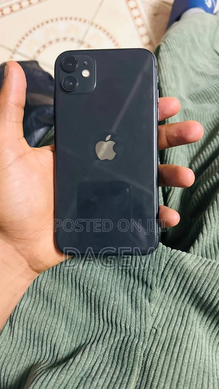 Apple iPhone 11 64 GB Black