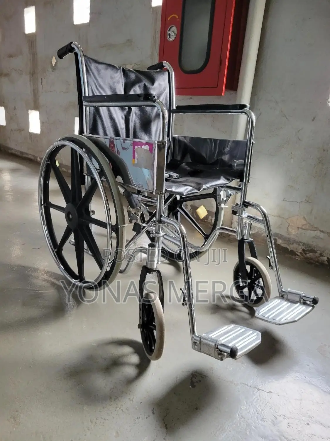 Slightly Used Manual Wheelchair吉麵steel Feet Rest Fixed 150kg