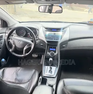 Hyundai Avante 2013 Silver