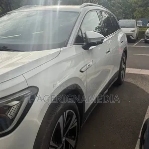Volkswagen ID.6 2023 White