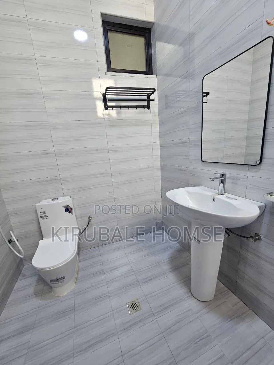 5bdrm Villa in Semit, Bole for sale