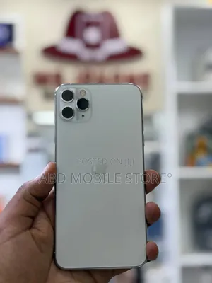 New Apple iPhone 11 Pro Max 256 GB White