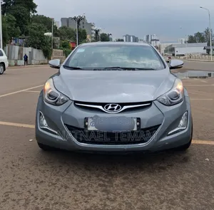 Hyundai Avante 2015 Silver