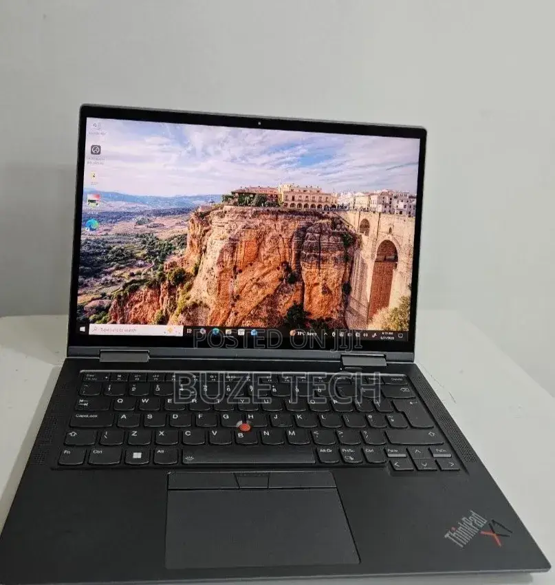 New Laptop Lenovo ThinkPad X1 Yoga 16GB Intel Core i7 SSD 512GB