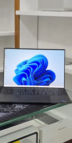 New Laptop Dell XPS 13 16GB Intel Core i7 SSD 1T