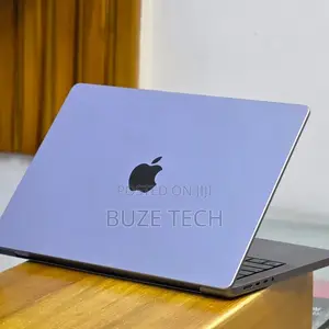 New Laptop Apple MacBook Pro 2020 M1 16GB Apple M1 Pro SSD 512GB