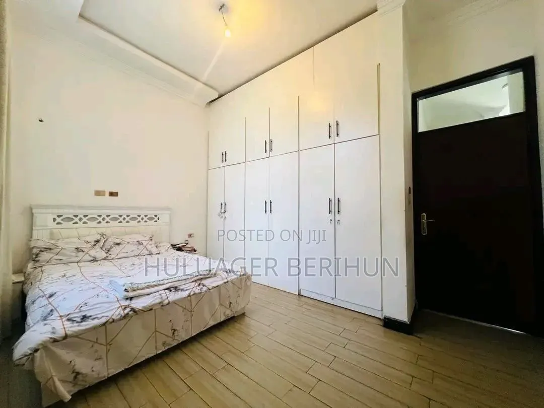 Furnished 3bdrm Villa in Bole for sale