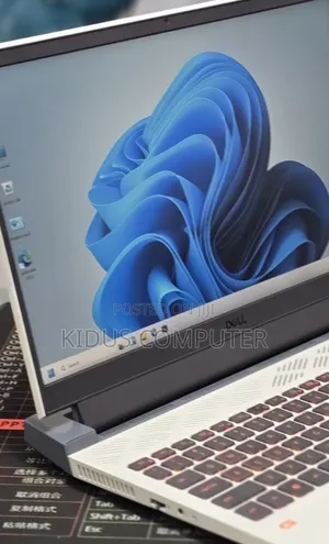 New Laptop Dell G15 5511 8GB AMD Ryzen 7 SSD 512GB