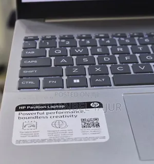 New Laptop HP Pavilion 15 8GB Intel Core Ultra 5 SSD 512GB
