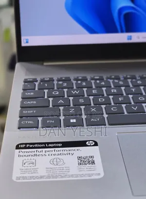 New Laptop HP Pavilion 15 8GB Intel Core Ultra 5 SSD 512GB