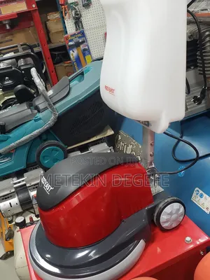 Floor Cleaning Machin