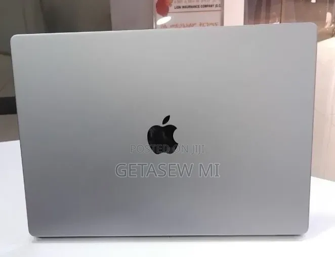 New Laptop Apple MacBook Pro 2021 M1 32GB Apple M1 Pro SSD 1T