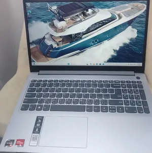 New Laptop Lenovo 8GB AMD Ryzen 7 SSD 512GB