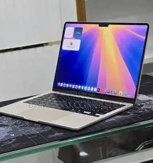New Laptop Apple MacBook Air 2022 M2 16GB Apple M2 SSD 256GB