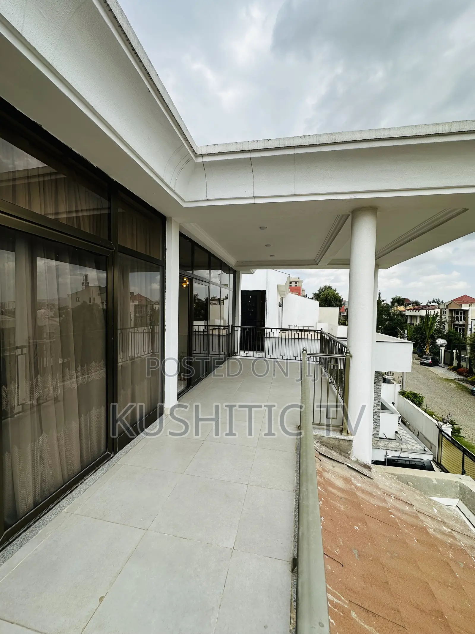 Furnished 10bdrm House in Bole for rent
