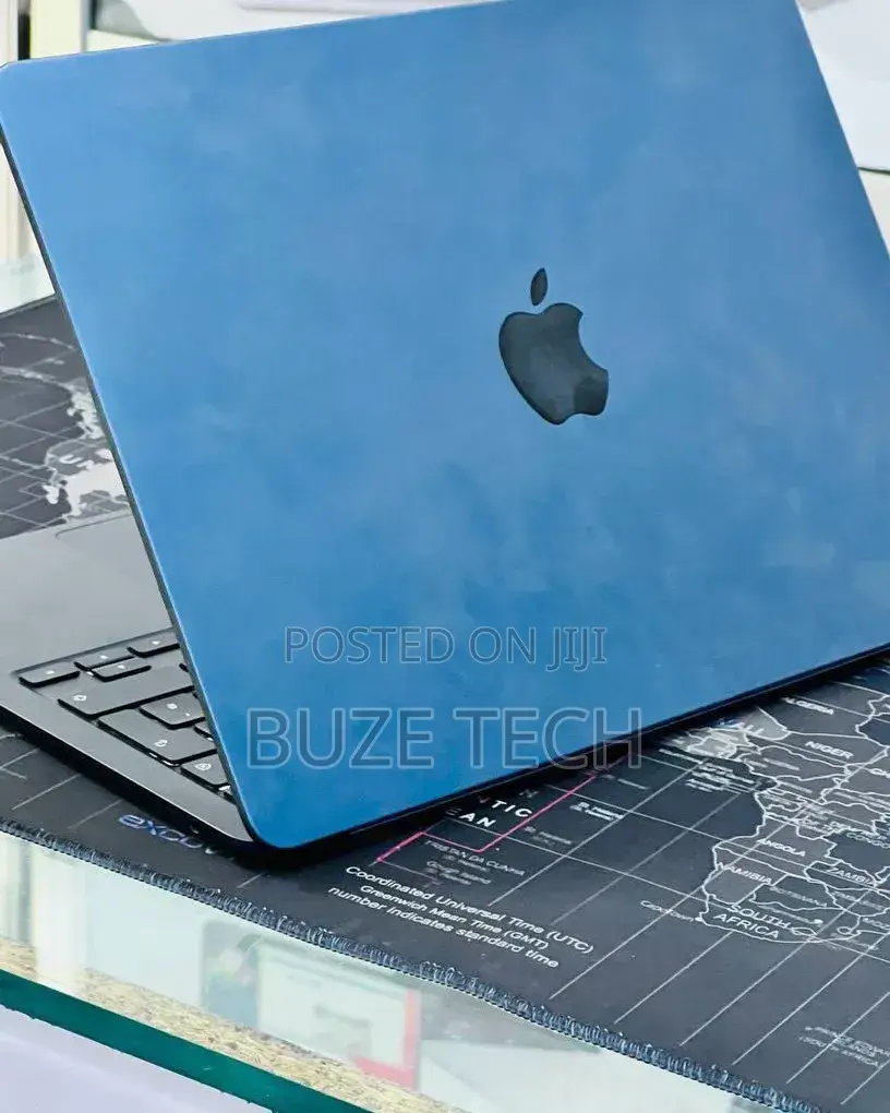 New Laptop Apple MacBook Air 2022 M2 16GB Apple M2 SSD 512GB