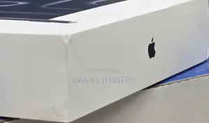 New Laptop Apple MacBook Pro 2025 M5 24GB Apple M5 Pro SSD 1T