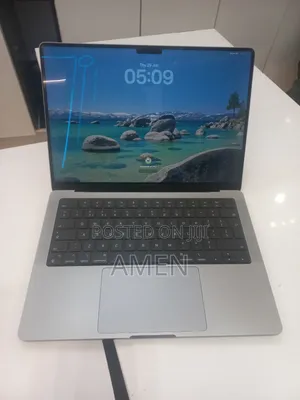 New Laptop Apple MacBook Pro 2021 M1 32GB Apple M1 Pro SSD 512GB