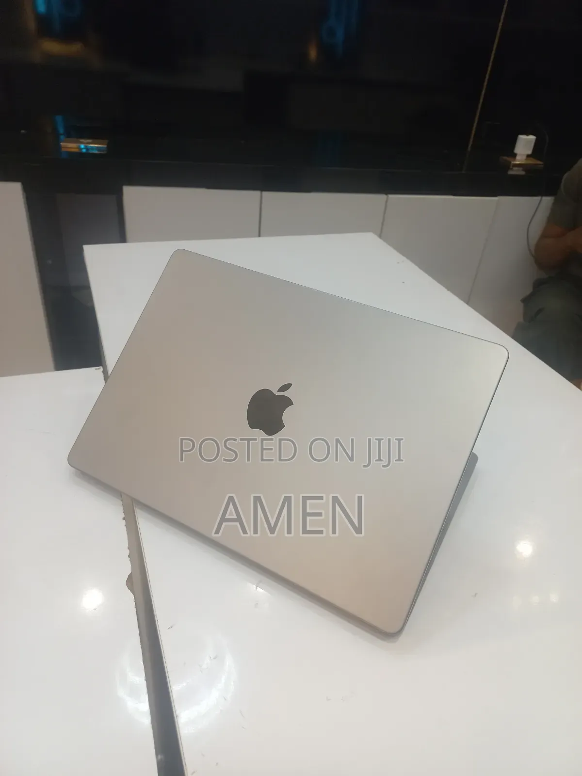 New Laptop Apple MacBook Pro 2021 M1 32GB Apple M1 Pro SSD 512GB