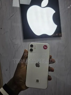 New Apple iPhone 11 64 GB White