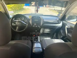 Toyota RAV4 2005 Silver
