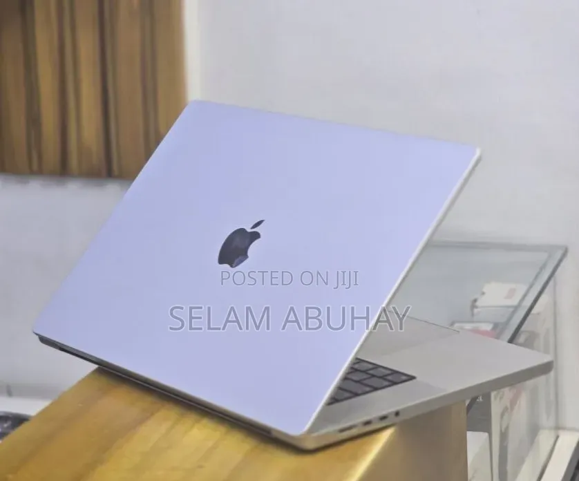 New Laptop Apple MacBook Pro 2021 M1 32GB Apple M1 Max SSD 512GB